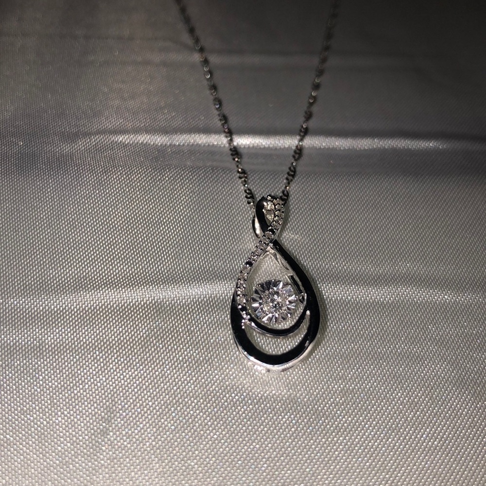 Silver Pendant/ Necklace